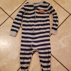 Baby clothes